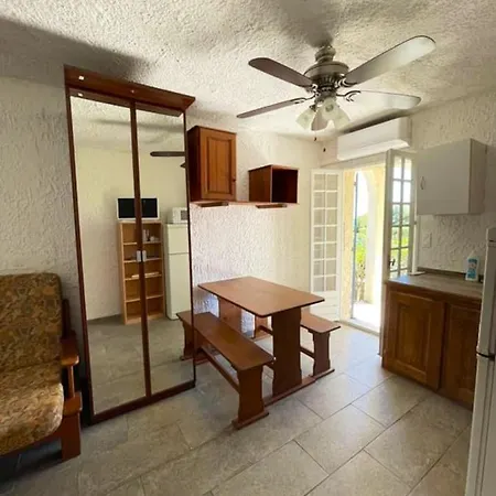 Apartment Avec Terrasse A - 23 M² - Proche Plagec *